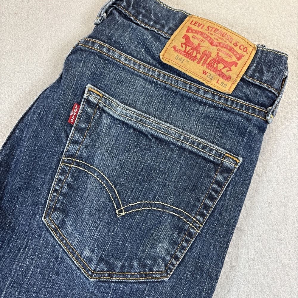 Levis 541 Jeans Mens 31x32 Blue Athletic Fit Stretch Denim Tapered Leg Zip Fly